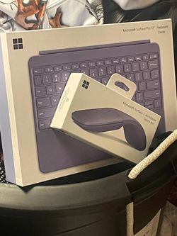Microsoft Surface Pro 12 Keyboard and Arc Mouse Bundle