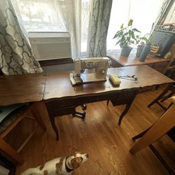 Vintage Stitch Master Sewing Machine 