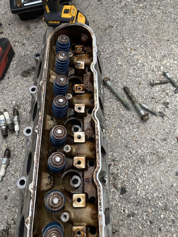Ls 862 heads with Ls3 valve springs and Lsx valve cover for Sale in Houston, TX OfferUp