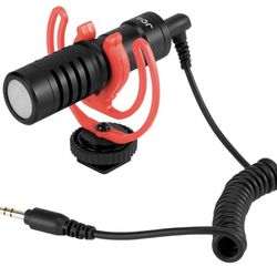 JOBY Microphone (For Phones & Cameras)