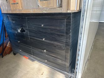 Free dresser and computer chair