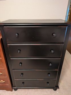 Black Pinewood Jumbo 5-Drawer Dresser
