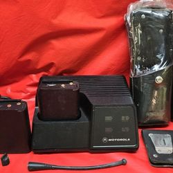 MOTOROLA NTN 4734B BATTERY CHARGER 