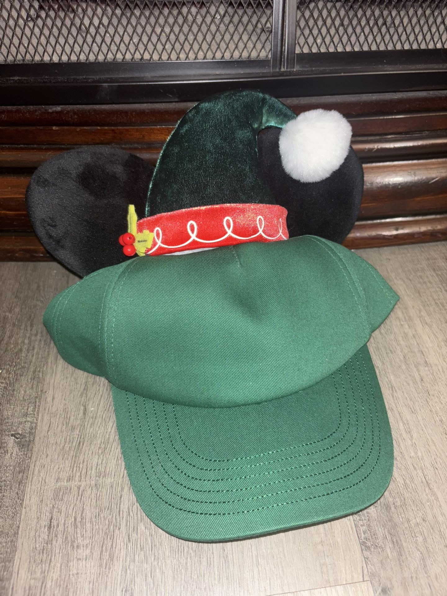 New Disney store Elf Hat