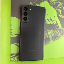 Samsung galaxy s21 128gb with store warranty and receipt 