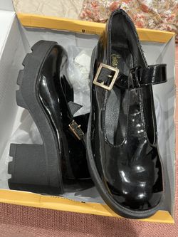 Size 9 Wore A Couple Of Times $15 Each Like New