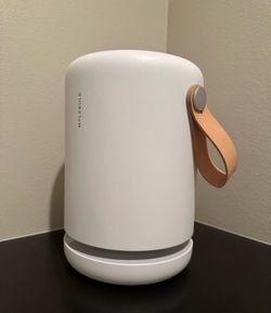 AWARD WINNING MOLEKULE AIR PURIFIER