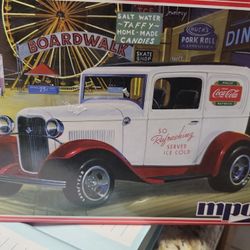 MPC 1932 "Coca-Cola" Ford Delivery Sedan model kit in 1:25 scale. 




