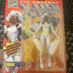Marvel Legends The Uncanny X-Men Storm (White Suit)