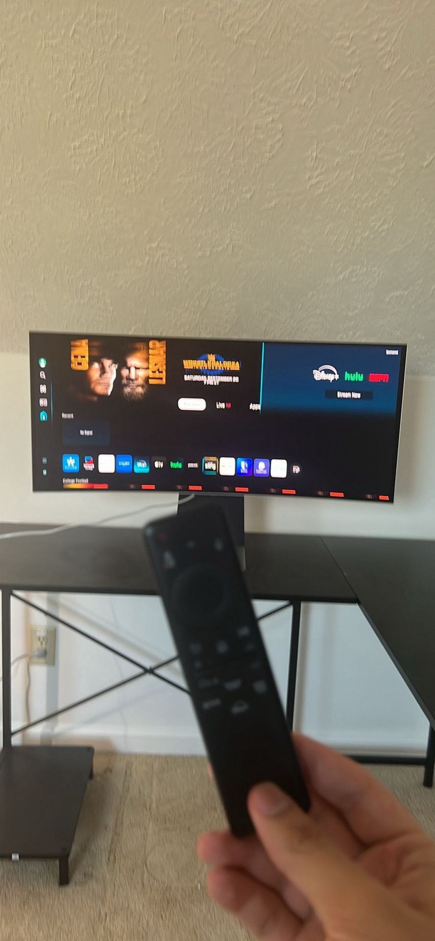 34" Odyssey OLED G85SD Ultra-WQHD 175FPS 0.03ms G-Sync Compatible Curved Gaming Monitor.