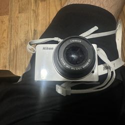 Nokia Camera With No Charger 