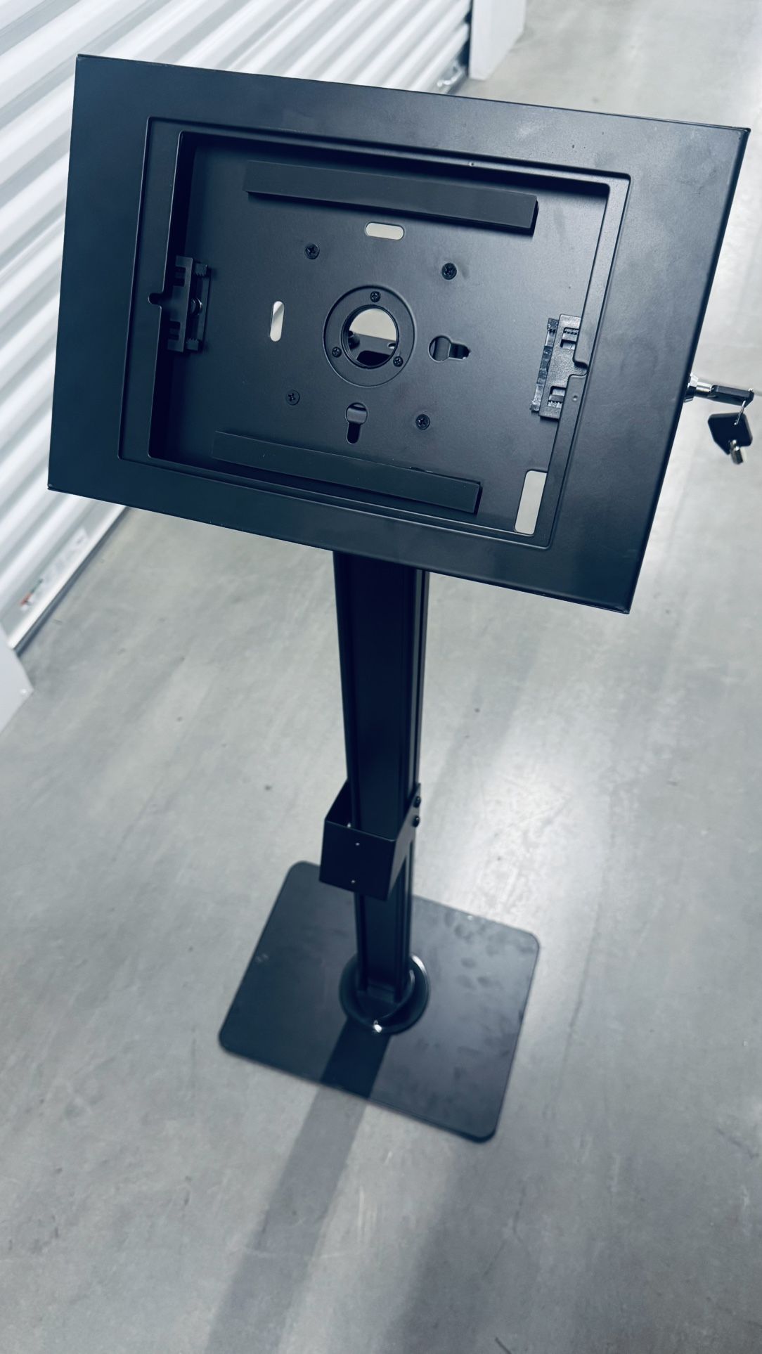 iPad Stand (Anti-theft)