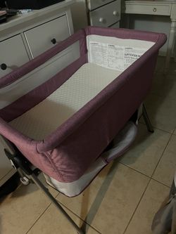 Dream On Me bassinet 