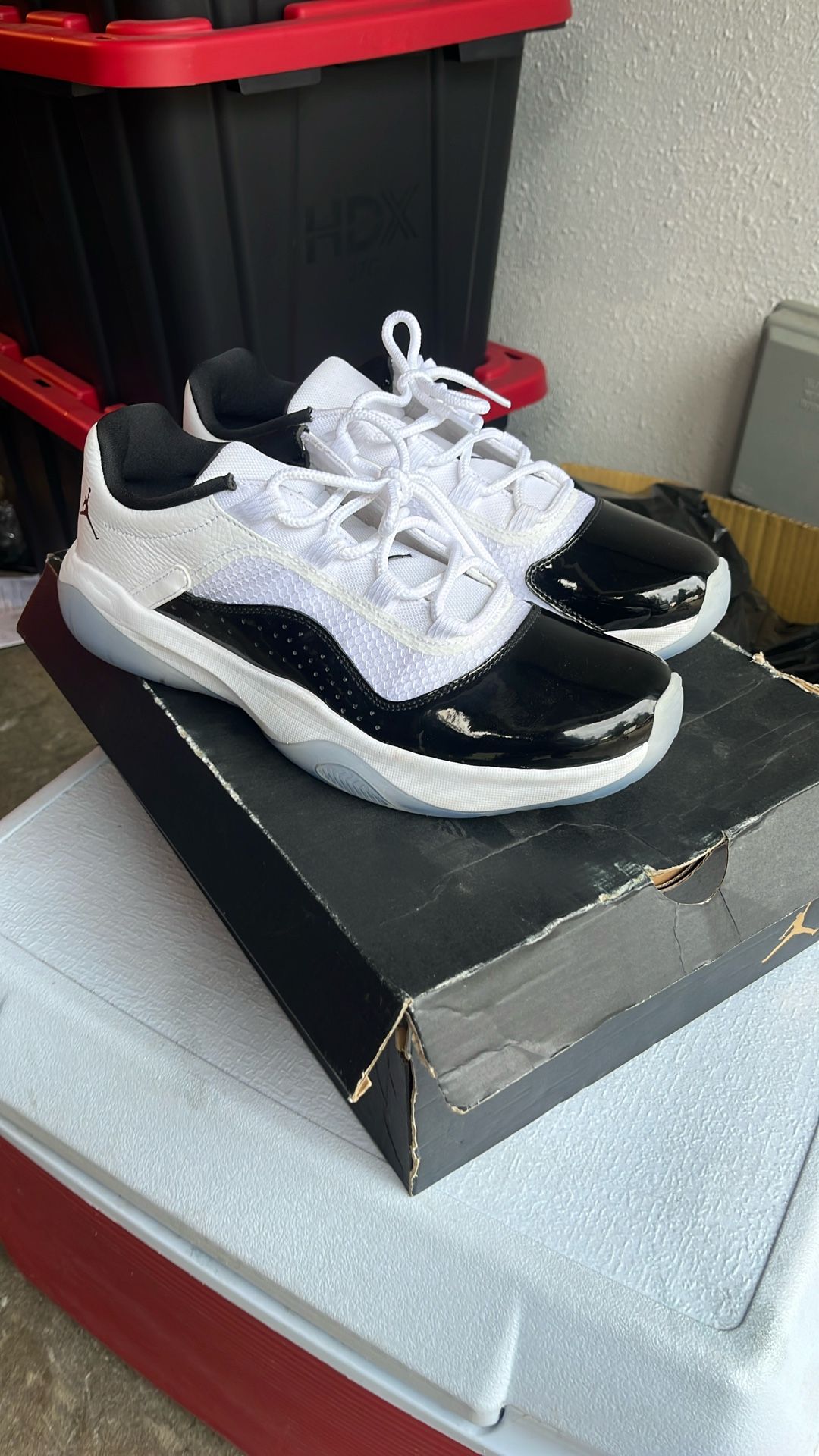 Jordan 11 Cmft Low Concord