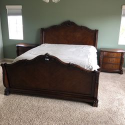 Cal King Sleigh Bed Bedroom Set
