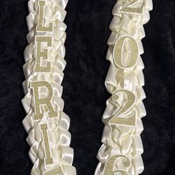 Graduation 4 strip Lei🎓🤍