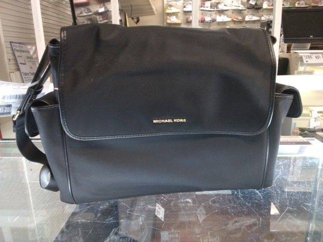 Michael Kors Purse/ Handbag