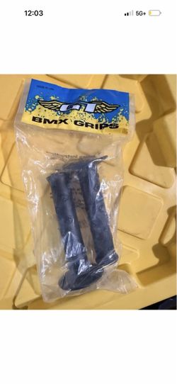 90’s Collectors Gt bike grips survivors New in package