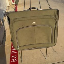 Samsonite Garment Bag – Travel Carrier