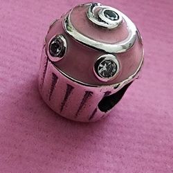 Pandora Cupcake Charm