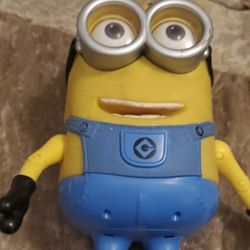 DESPICABLE ME Minion Dave Laughing Talking Universal Studio Thinkway Toy 8” Work