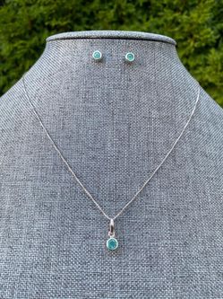 Genuine Colombian set emerald pendant necklace and earrings,silver 925, real natural emerald, Carats 2.1