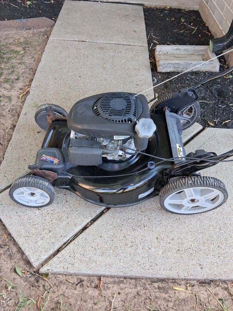 Craftsman 6.75 hp Self Propelled Lawn Mower 