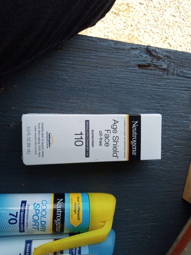 Oil Free Sunscreen SPF 110