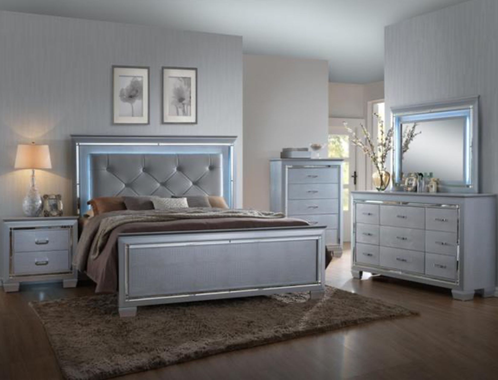 4pc Queen Bedroom Set