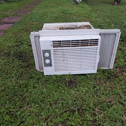 General Electric  6,000 btu window air conditioner 