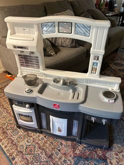 play kitchen