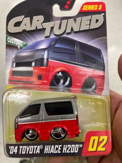 Car Tuned '04 Toyota Hiace H200 Die-Cast Series 5