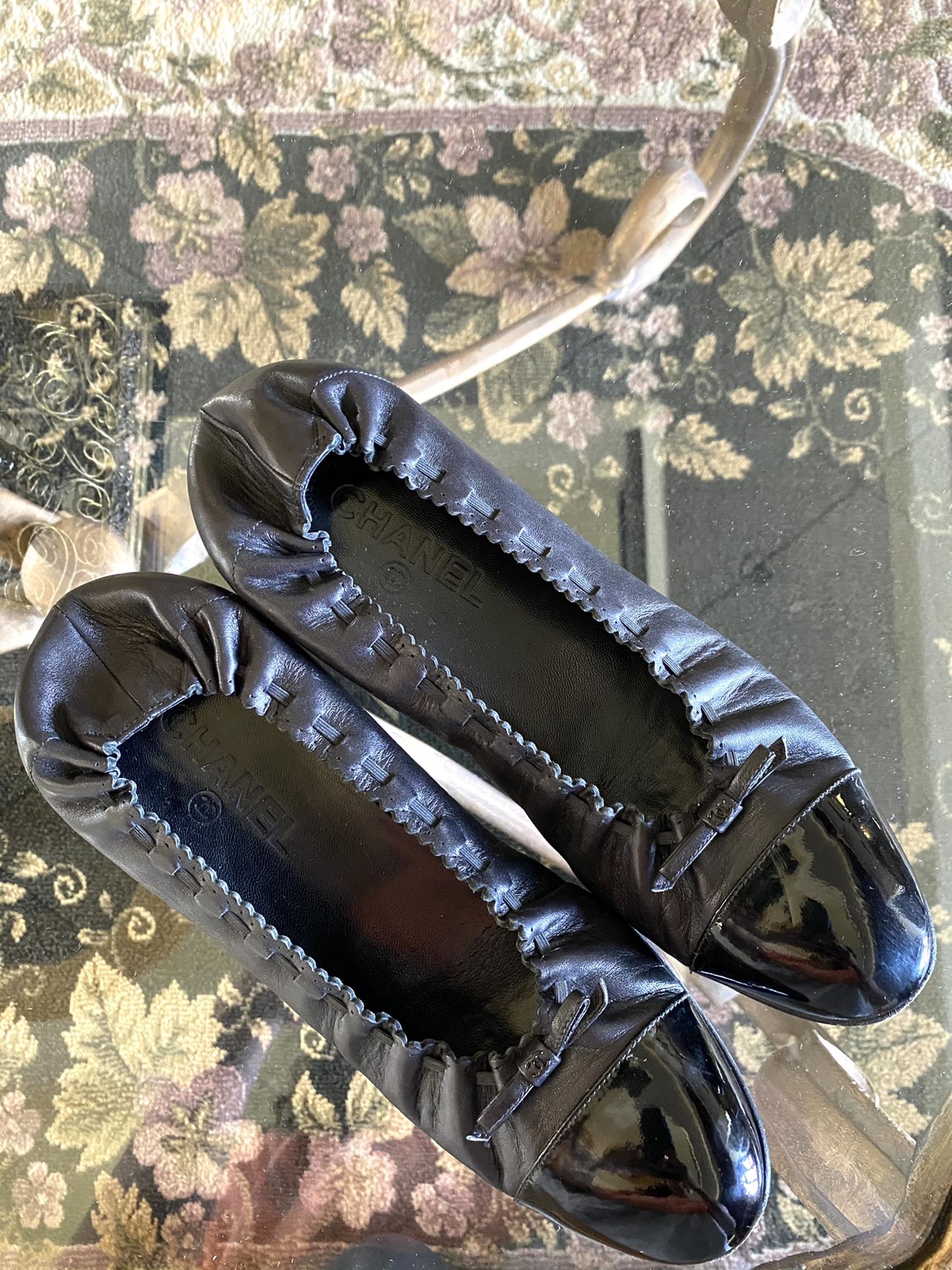 Chanel flats size 40 for Sale in Frankfort, IL - OfferUp