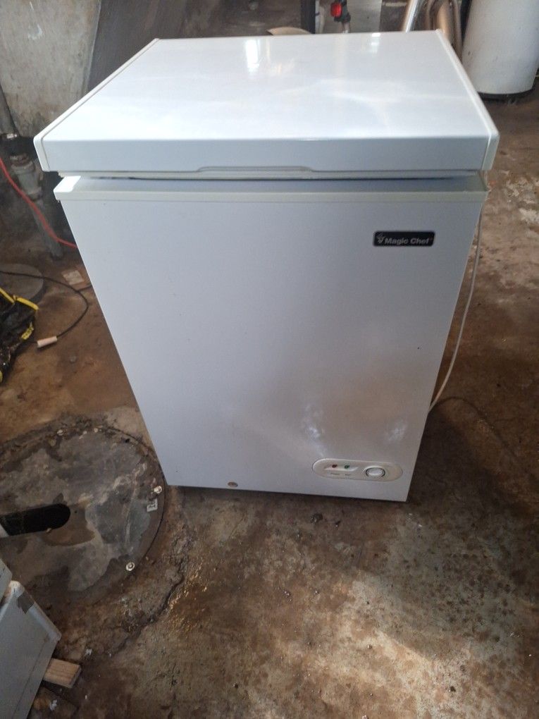 Magic Chef Freezer