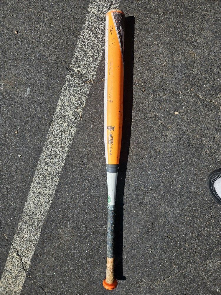 Easton Mako Fastpitch Softball Bat FP14MK 32/22 -10 (2pc Composite LG sweet spot