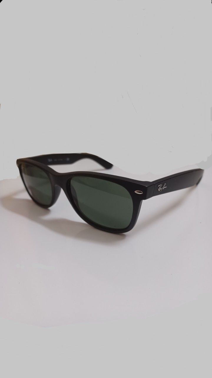 Ray-Ban Sunglasses 