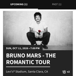 10/11 Bruno Mars Floor Seats Couple 