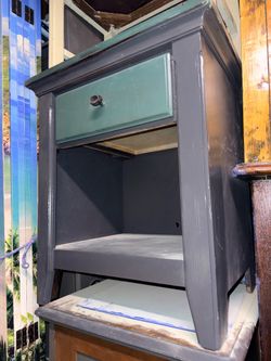 Single Drawer End Stand