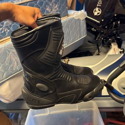 Brand New Bilt Motorcycle Boots Size 10