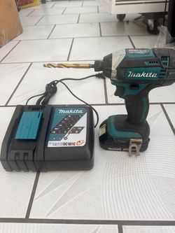 Makita XDT11 18V Impact Driver + 2.0Ah Battery + Charger