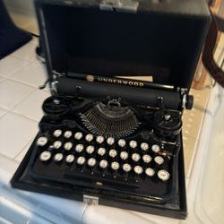 Antique Working Mint Condition Underwood Vintage Retro Old 1920s Typewriter 