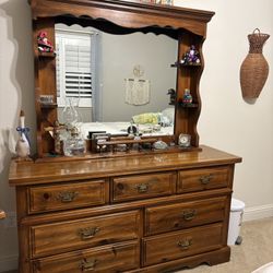 Dresser
