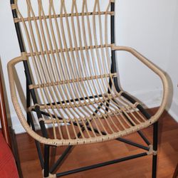 Stylish Rattan Chair 