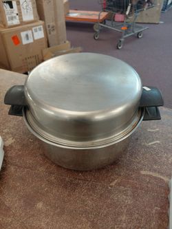 Egg poacher pot