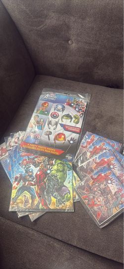 Marvel Avengers Party Supplies Bundle