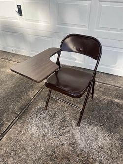 Foldable metal chair with arm desk