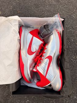 Kobe 5 Protro Caitlin Clark ROTY