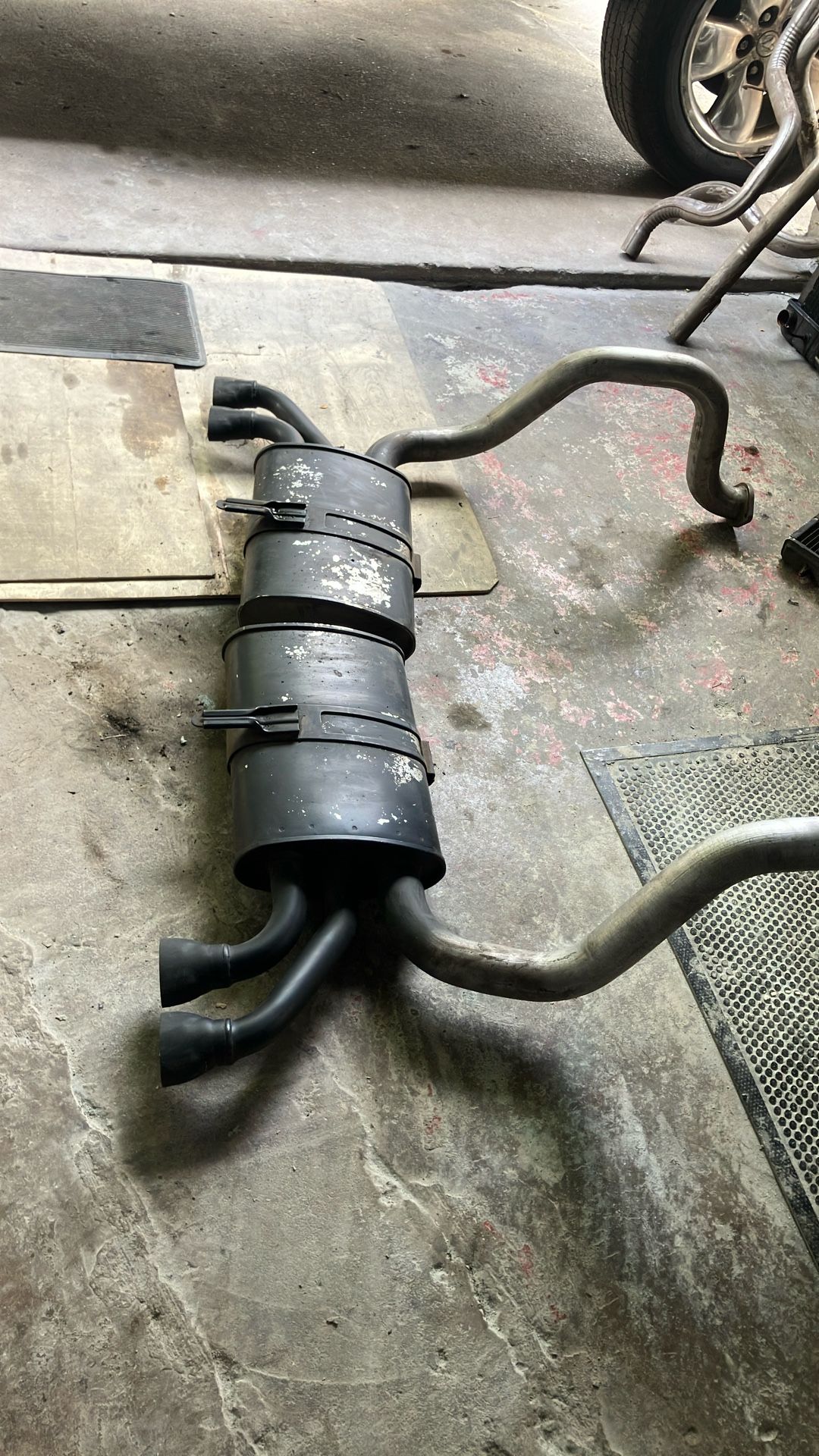 97-04 Corvette C5 Axle Back Exhaust Mufflers Set OEM Aa7334