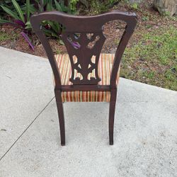 Antique Chair With Ball And Claw Feet Mahogany Finish