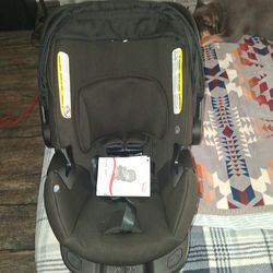 Britax Gen 2 infant Car Seat